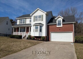 816 Chaney Woods Dr in La Vergne, TN - Building Photo