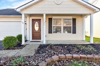 7505 Hemrich Dr in Canal Winchester, OH - Building Photo - Building Photo