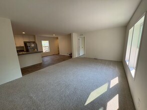 52563 Doe Ln in La Pine, OR - Building Photo - Building Photo