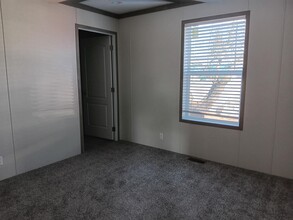 165 Devonshire Dr in Dimondale, MI - Building Photo - Building Photo