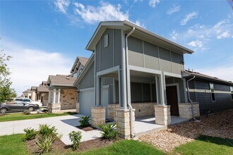 6206 Marsh Ln in Buda, TX - Building Photo - Building Photo