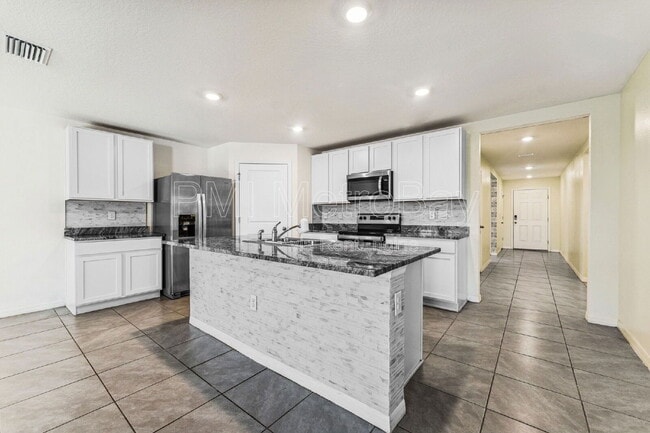 property at 816 Will Scarlett Ave