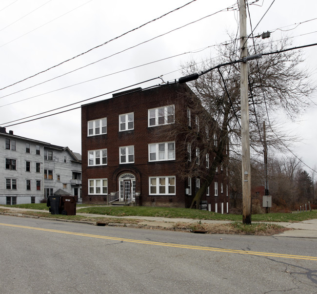 115 W Main St in Alliance, OH - Building Photo - Building Photo