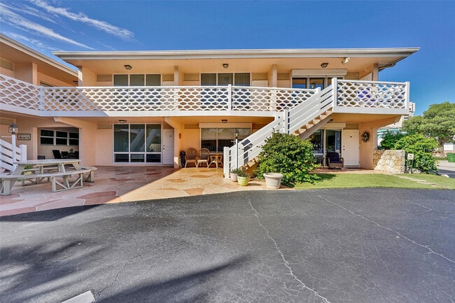 4627 Bougainvilla Dr in Lauderdale-by-the-Sea, FL - Building Photo - Building Photo