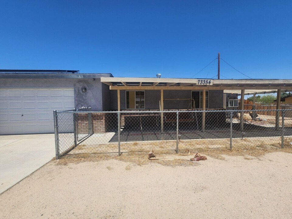 73354 Sun Valley Dr in Twentynine Palms, CA - Building Photo