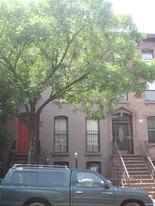 676 Warren St Apartments