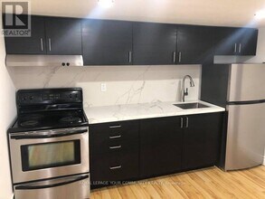 1615 Woodbine Heights Blvd in Toronto, ON - Building Photo - Building Photo