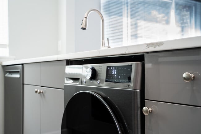 New Country Club Estates in New Britain, CT - Foto de edificio - Building Photo