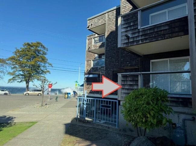 2770 Alki Ave SW in Seattle, WA - Building Photo - Building Photo