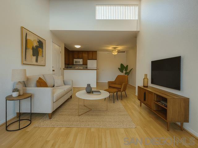 3454 Castle Glen Dr in San Diego, CA - Building Photo - Building Photo