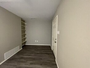 4015 Brannon Rd in Arlington, TX - Building Photo - Building Photo
