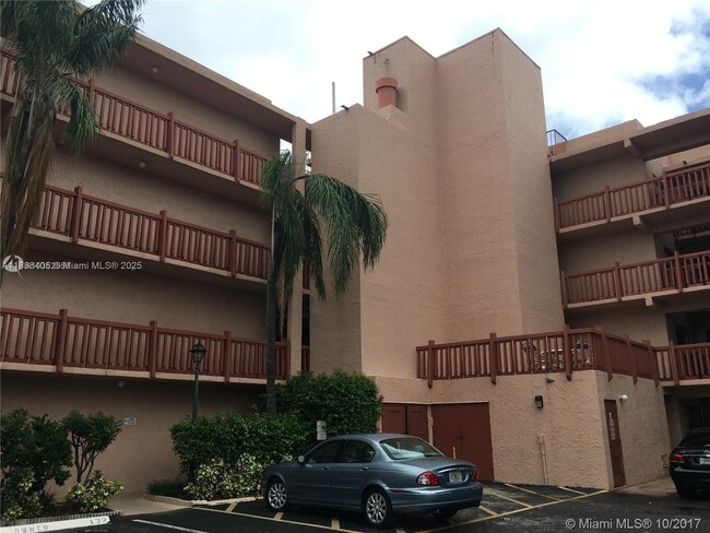 property at 1021 Mockingbird Ln