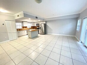 3300 Bird Ave in Miami, FL - Building Photo - Building Photo