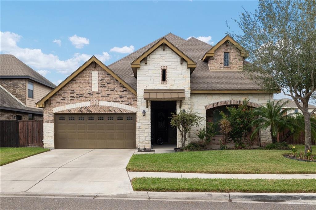 3814 Santa Maria St in Mission, TX - Foto de edificio