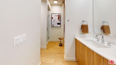 13900 Panay Way in Marina Del Rey, CA - Building Photo - Building Photo