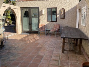 2258 Overland Ave, Unit 2260 in Los Angeles, CA - Building Photo - Building Photo