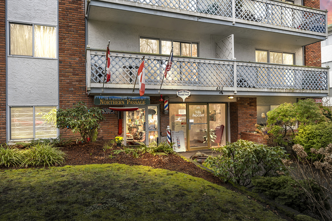 455 Superior St in Victoria, BC - Building Photo - Building Photo