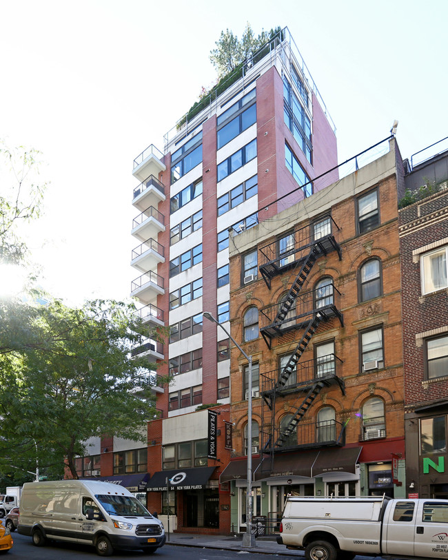 552 LaGuardia Place in New York, NY - Building Photo - Building Photo