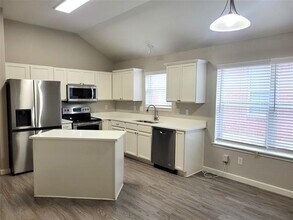 800 Sequoia Dr in Anna, TX - Building Photo - Building Photo