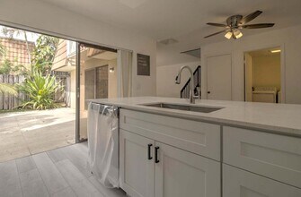 593 Green Springs Pl in West Palm Beach, FL - Building Photo - Building Photo