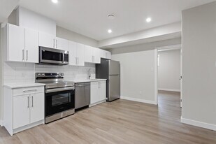 6641-6646 46 Ave in Beaumont, AB - Building Photo