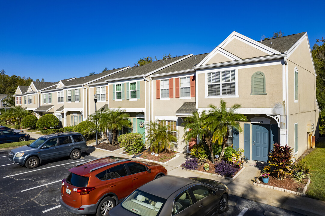 Carrollwood Key Homes in Tampa, FL - Building Photo