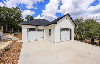 102 David Renfro in Blanco, TX - Building Photo - Building Photo