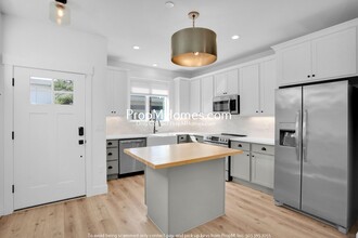 6520 SE 70th Ave in Portland, OR - Building Photo - Building Photo