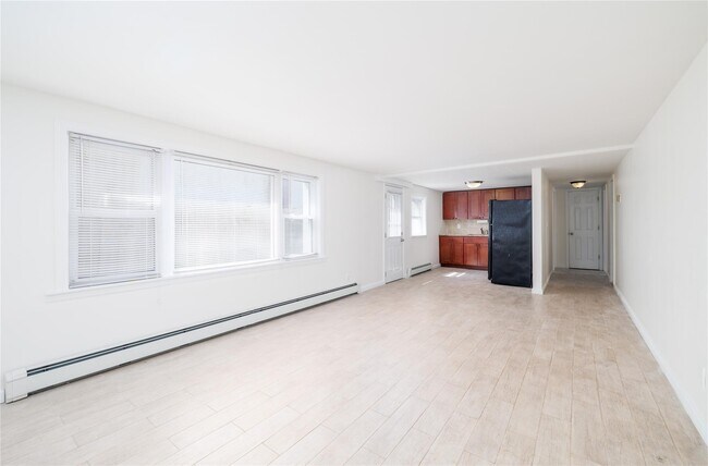 517 E Broadway in Long Beach, NY - Building Photo - Building Photo
