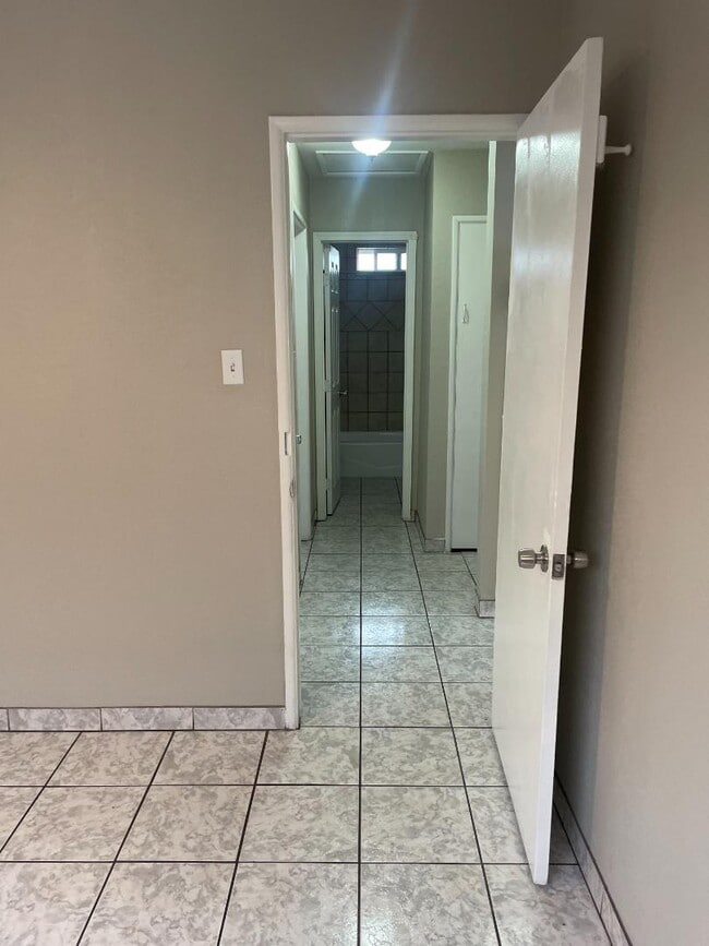 3539 Baltic Ave in Long Beach, CA - Building Photo - Building Photo