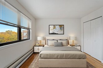 665 W Wrightwood Ave, Unit 506 in Chicago, IL - Building Photo - Building Photo