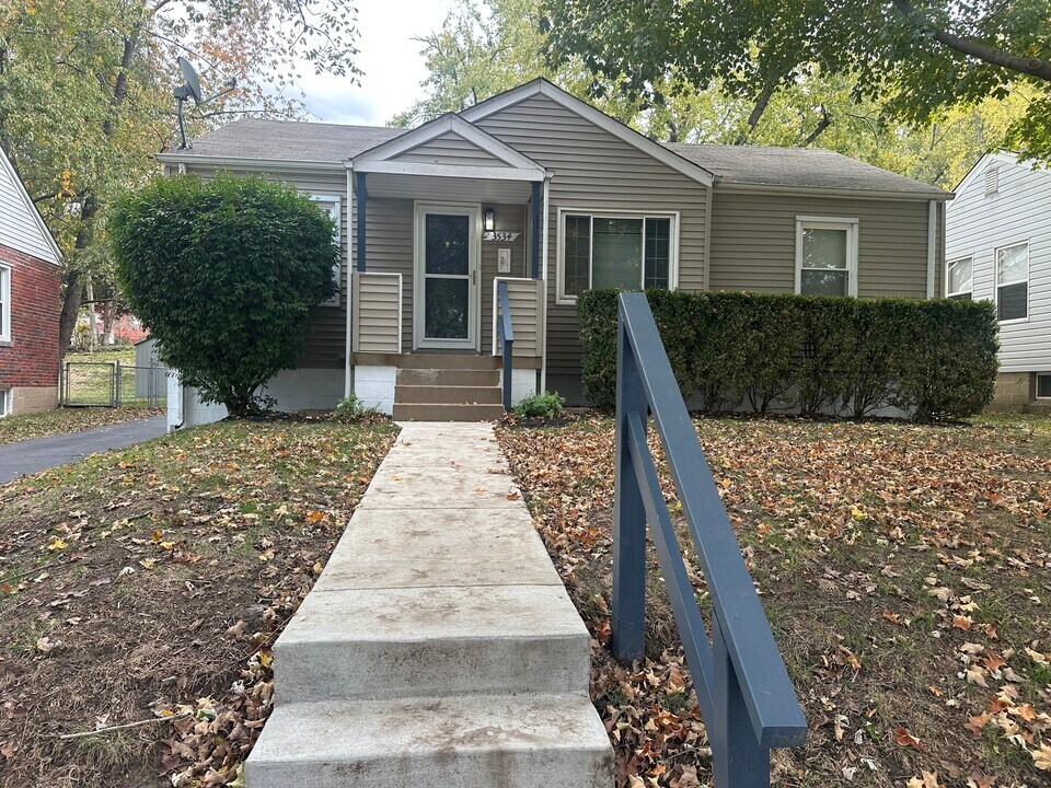 3534 San Jose Ln in St. Ann, MO - Building Photo