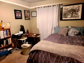 543 Victoria St in Costa Mesa, CA - Foto de edificio - Building Photo