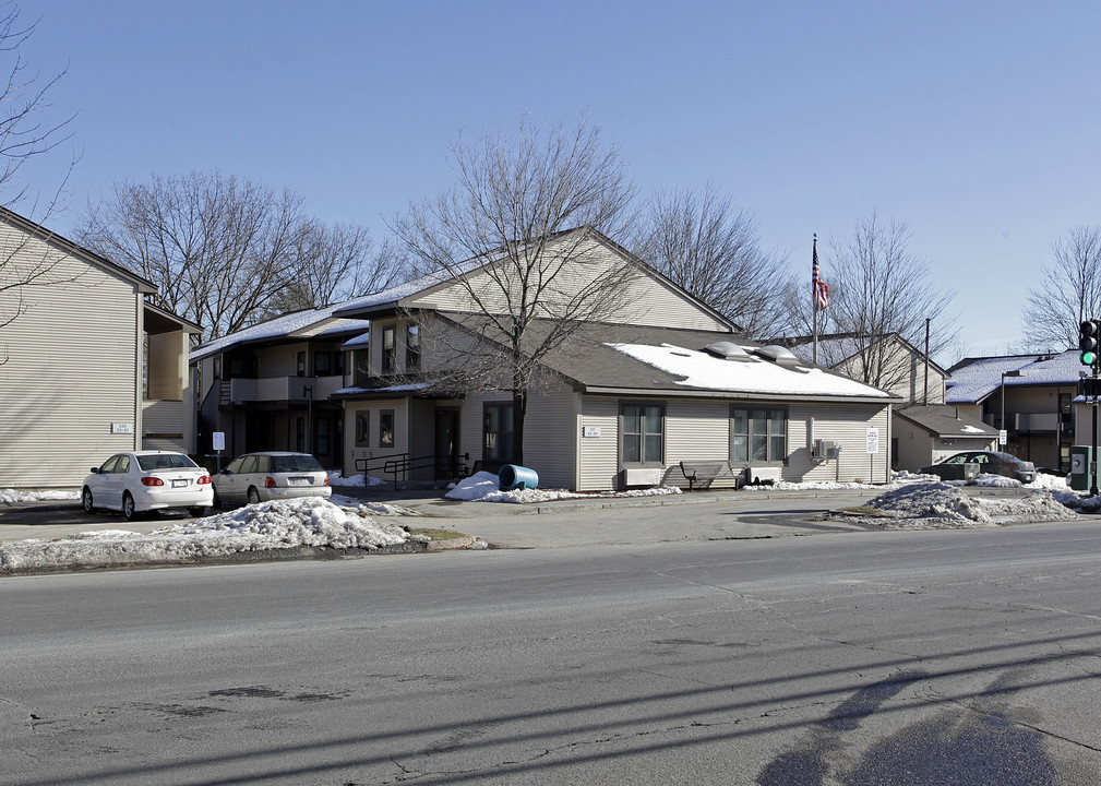 Greenwood Gardens in Worcester, MA - Building Photo