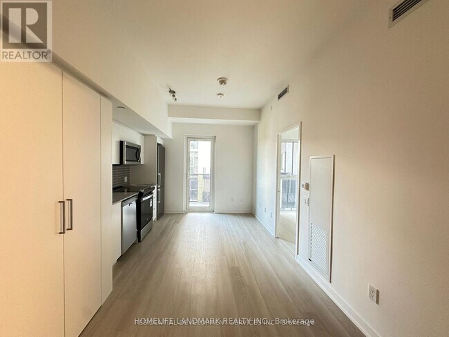 500 Wilson Ave in Toronto, ON - Building Photo - Building Photo