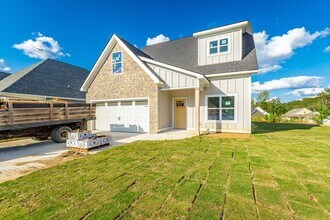 5085 Oop Rd in Chattanooga, TN - Building Photo - Building Photo