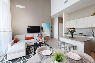 4010 S Ocean Dr, Unit 504 in Hollywood, FL - Building Photo - Building Photo