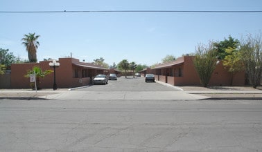 2511-2517 N Geronimo Ave in Tucson, AZ - Building Photo - Building Photo