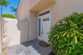 23 Cormorant Cir in Newport Beach, CA - Building Photo - Building Photo