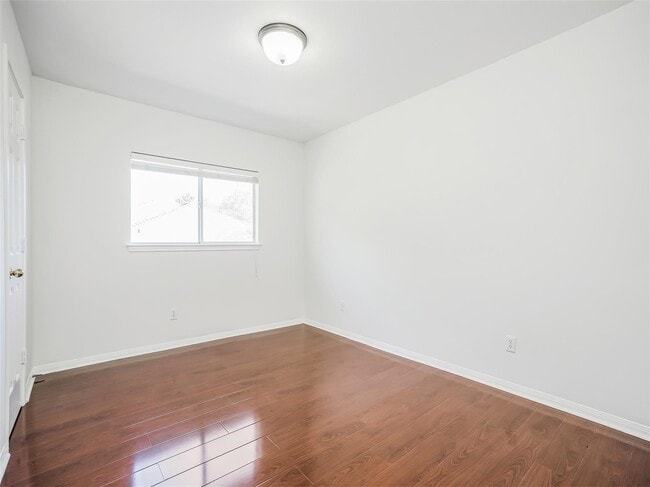 1827 Senca Springs Ct