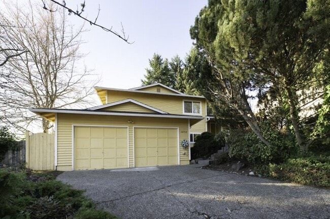 property at 14712 SE 63rd St