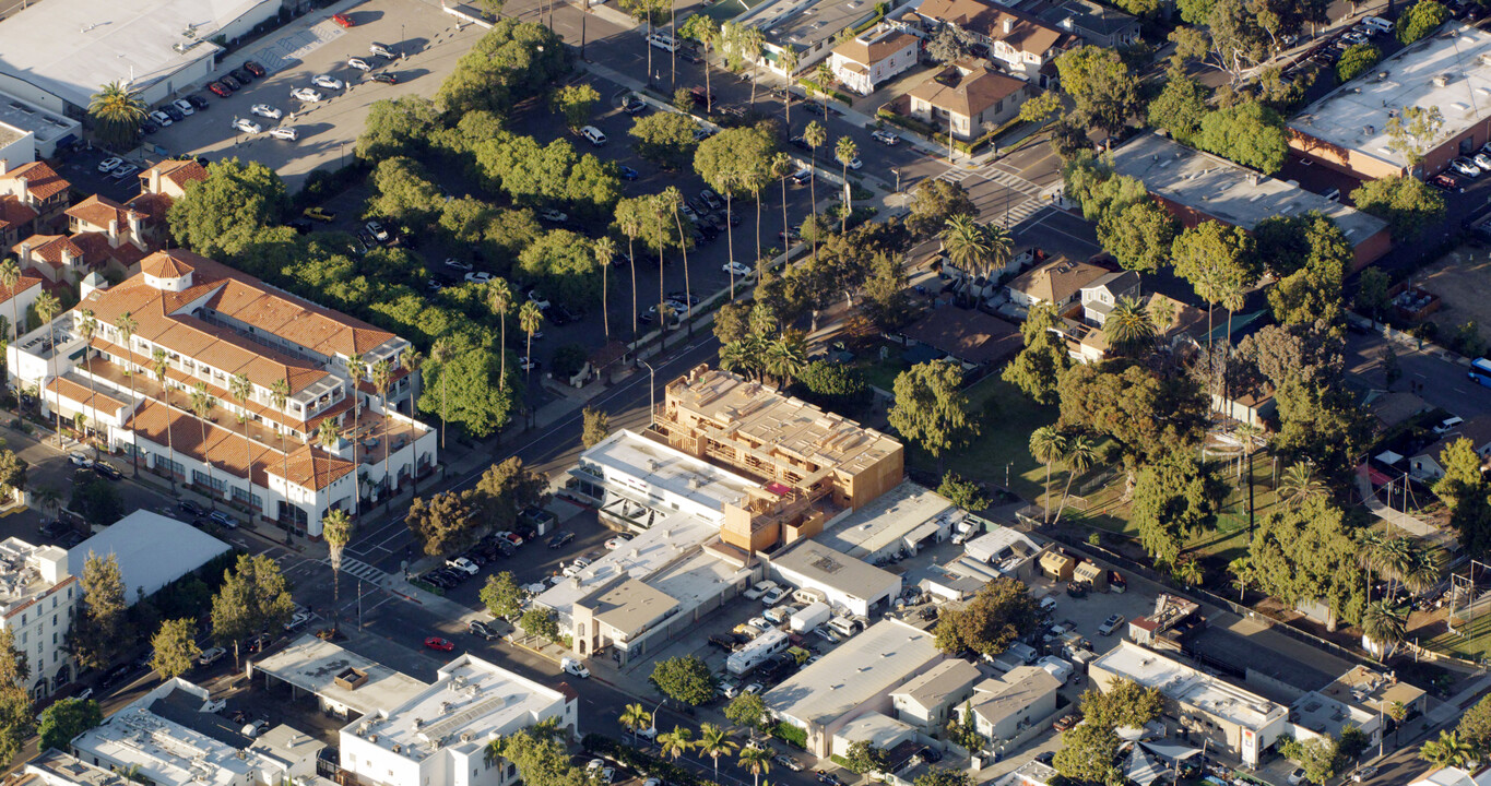 Vera Cruz Village in Santa Barbara, CA - Building Photo