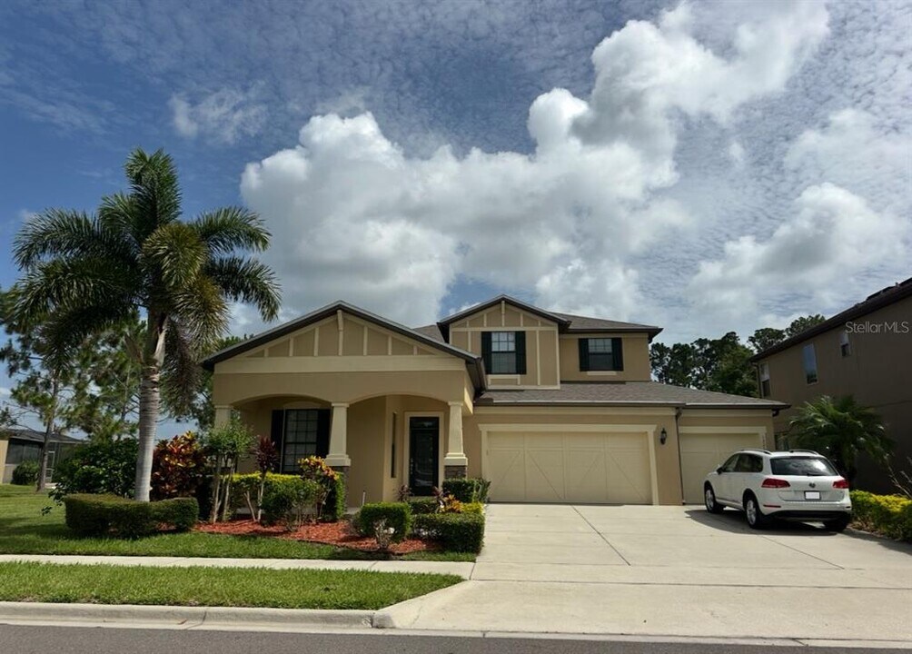 13245 Longacre Dr in Windermere, FL - Building Photo