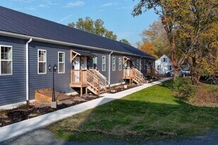 123 W Main St in Fruitland, MD - Building Photo