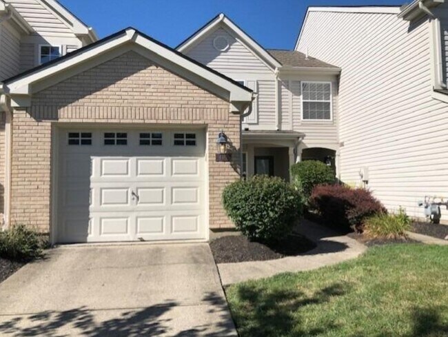 4175 E Village Dr in Mason, OH - Building Photo - Building Photo