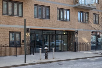8856 162nd St in Jamaica, NY - Foto de edificio - Building Photo