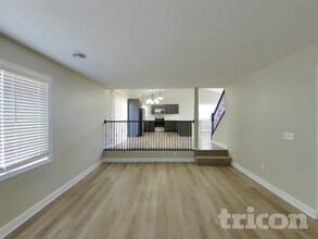 1300 Bluebill Blvd in Buffalo, MN - Foto de edificio - Building Photo