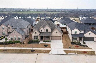 691 Meandering Ln in Frisco, TX - Building Photo - Building Photo