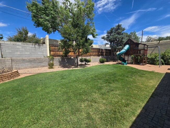 8909 Hilton Ave NE in Albuquerque, NM - Building Photo - Building Photo