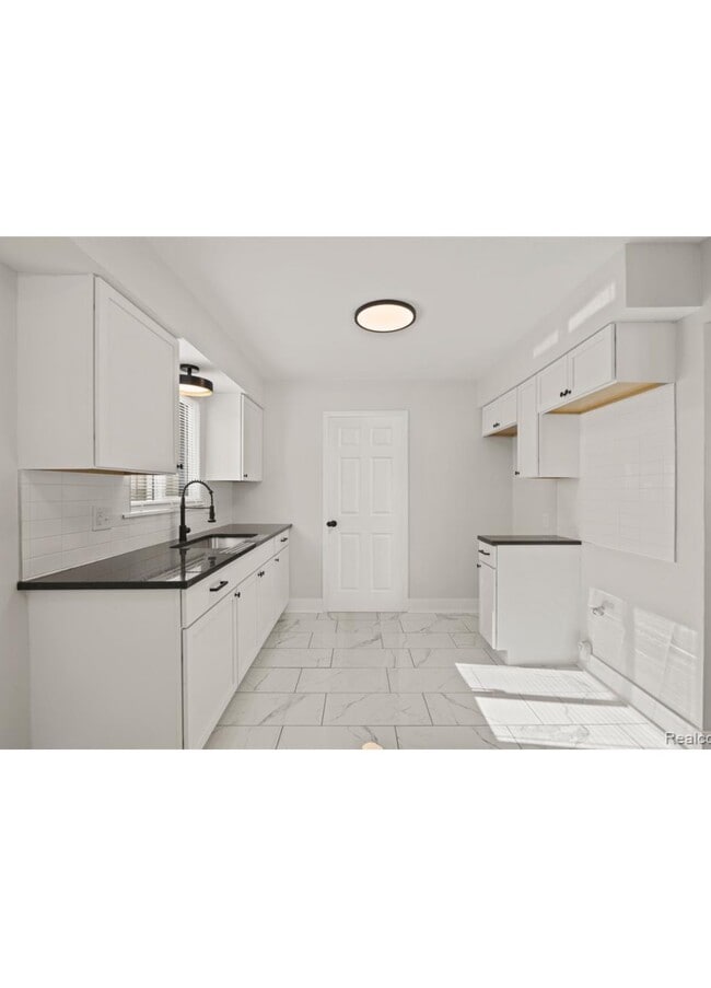 property at 17251 Lumpkin St